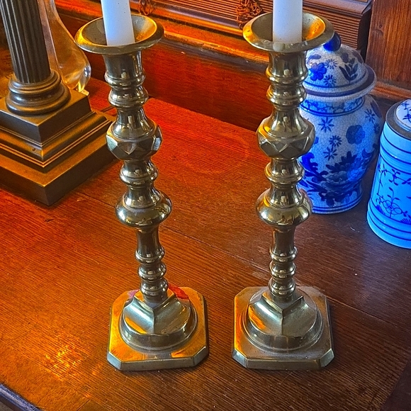 Antique English Late 19th-Century c.1880 Victorian Elegant Brass Candlesticks
